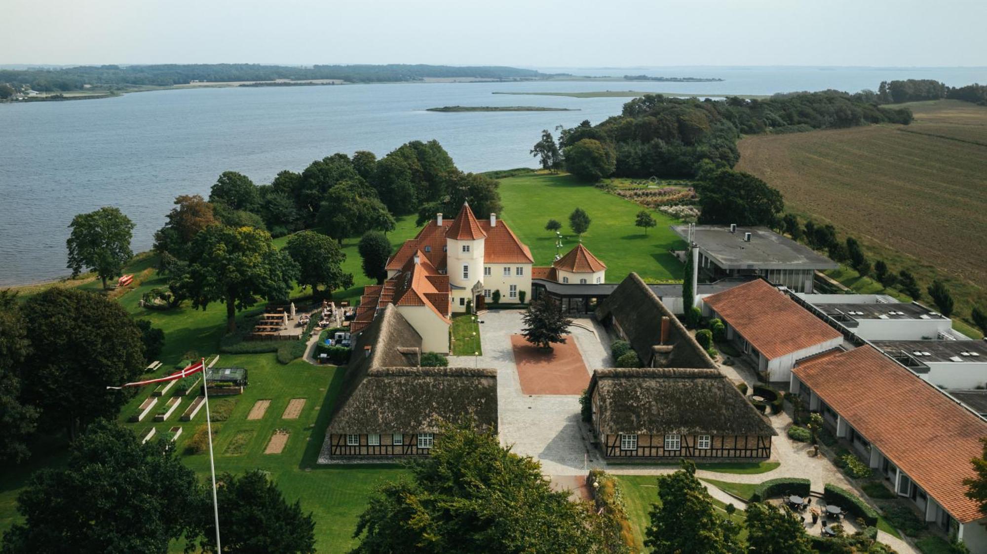 Gl. Avernaes Sinatur Hotel & Konference Ebberup 외부 사진